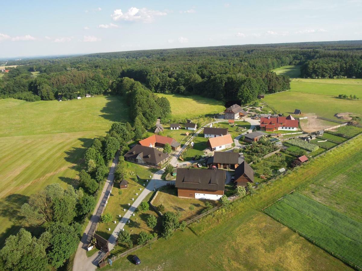 Třebechovice pod Orebem Apartman Ve Skanzenu מראה חיצוני תמונה